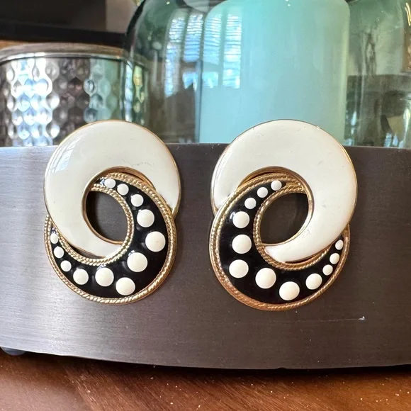 Vintage Enamel Black and Gold Polka Dot Earrings - Picture 4 of 8